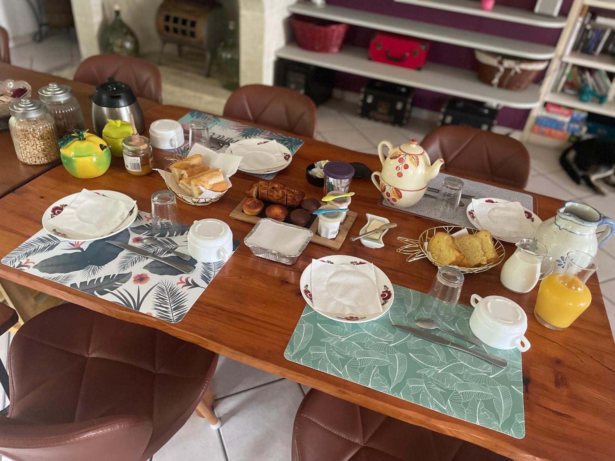 Laujuzan Domaine Pierrot Bed & Breakfast エクステリア 写真